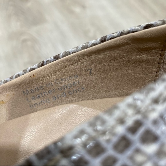 YOU by CROCS Snake Leather Pumps - Picture 10 of 12